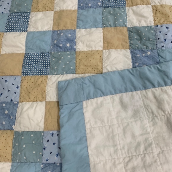 Quilted hand made baby quilt - Picture 2 of 3